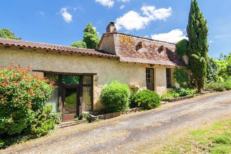 Family-friendly pleasant cottage with patio, pool & garden | Nature view | Pets allowed — photo 4