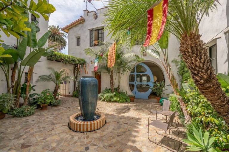 Condo  Santa Barbara
