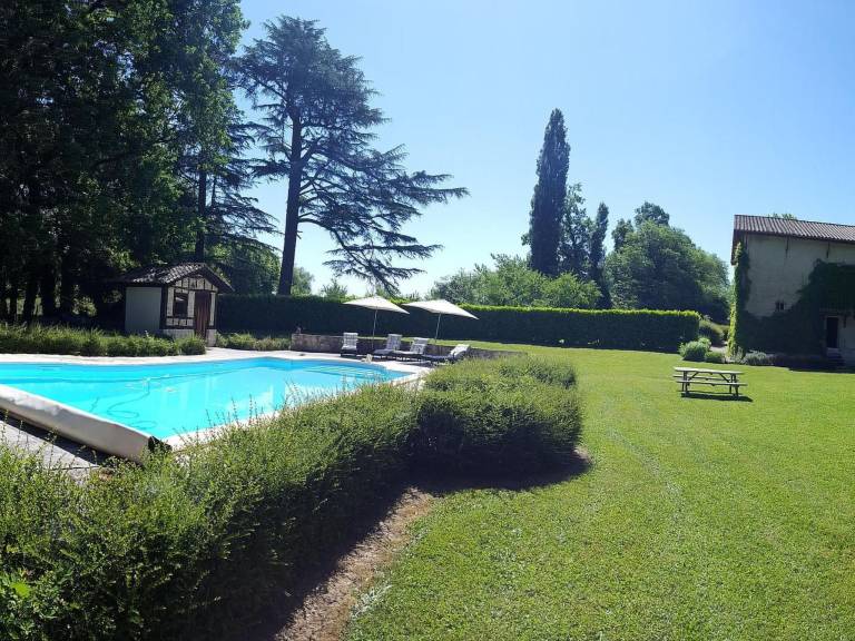 Nice vacation home with garden, private pool & barbeque | Nature view | Dogs allowed — photo 3