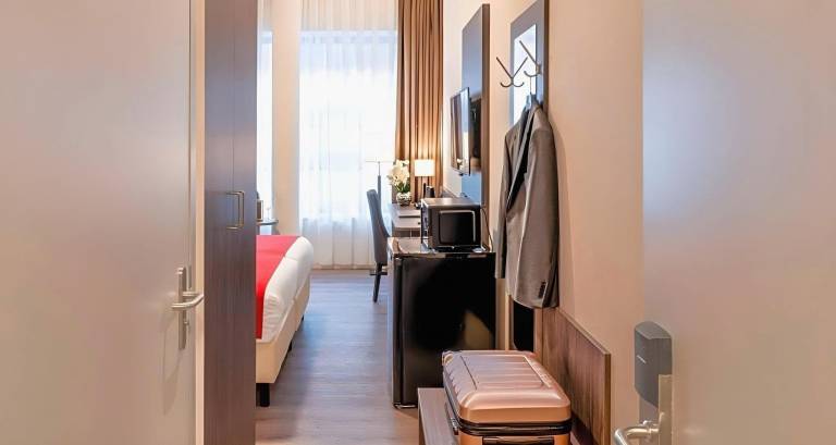 PLAZA Premium Den Haag City Center — photo 3