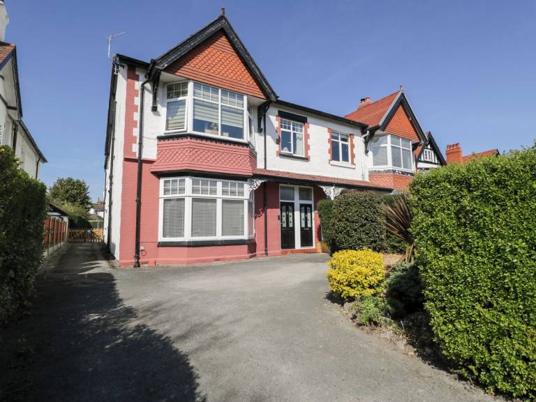Apartment  Colwyn Bay