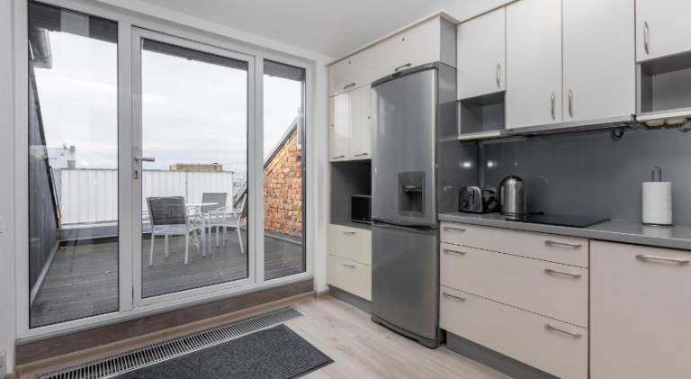 Pleasant apartment with terrace | Next to Albert Street | Dogs allowed — photo 4
