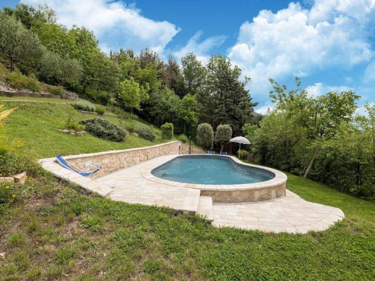 House  Acqualagna