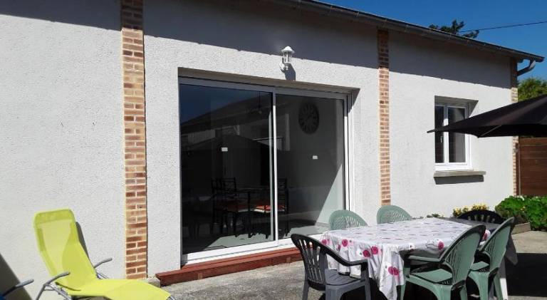 Vacation home with garden, terrace & grill in Saint-Jouan-des-Guerets