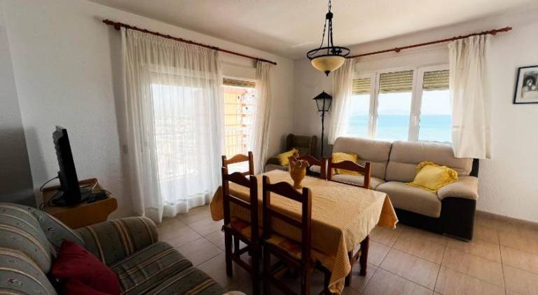 Apartment with patio | Beach nearby | Pets allowed — photo 4