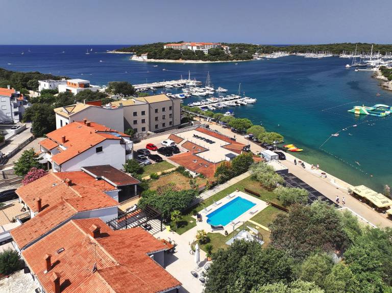Sunny finca 10 meters to the Adriatic Sea — photo 2