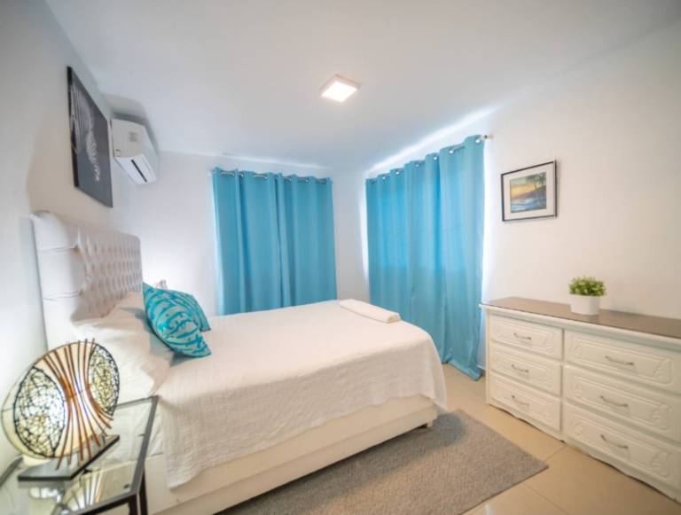 Fully Equipped New 3br Apt– dt– 2mins To The Beach — photo 4