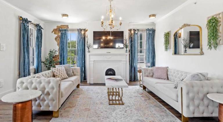 Lovely house | Pet-friendly in Biloxi, MS