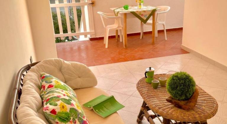 Holiday apartment with patio & hot tub | Close to the beach | Pets allowed — photo 5