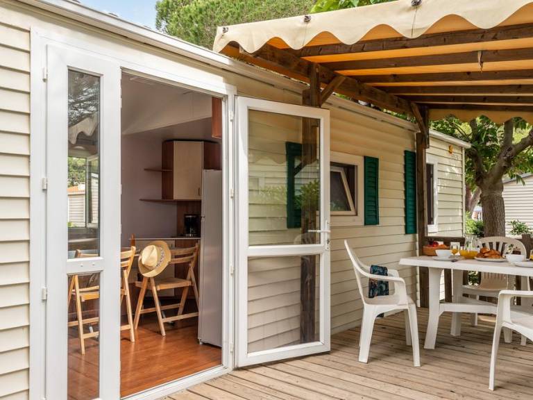 Child-friendly mobile home with pool & terrace | Dogs allowed — photo 5