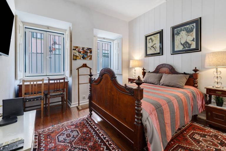 Apartment 'Cantinho Lusitano in Príncipe Real' with Wi-Fi and Air Conditioning in Lisbon