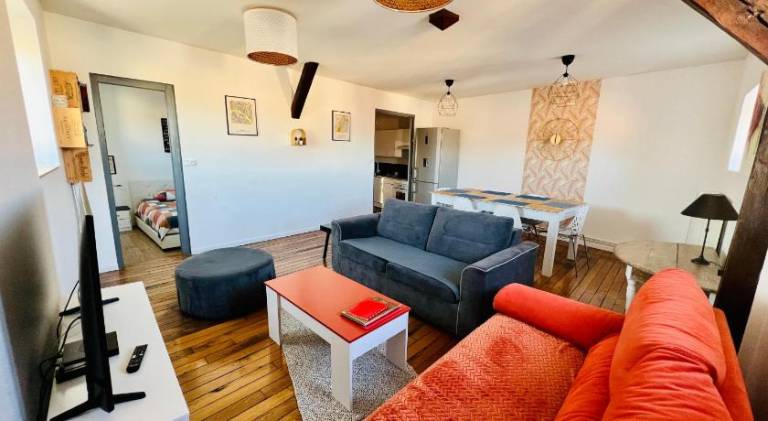Apartment with 2 rooms for 5 persons in Châlons-en-Champagne