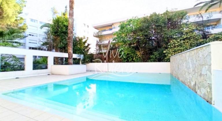 Rental apartment with private pool & patio in Cannes