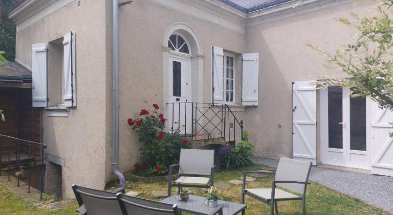 House with 2 rooms for 5 persons in Tours