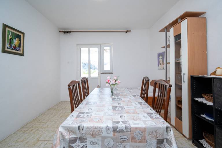 Two bedroom apartment near beach Metajna (Pag) (A-6395-a) — photo 5