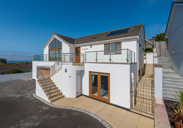 House  Mawgan Porth
