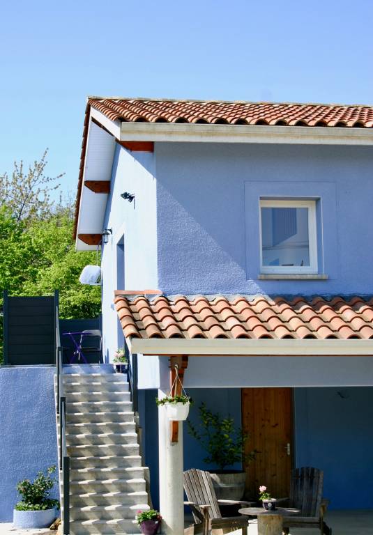 House with patio, garden & grill | Garden view — photo 2