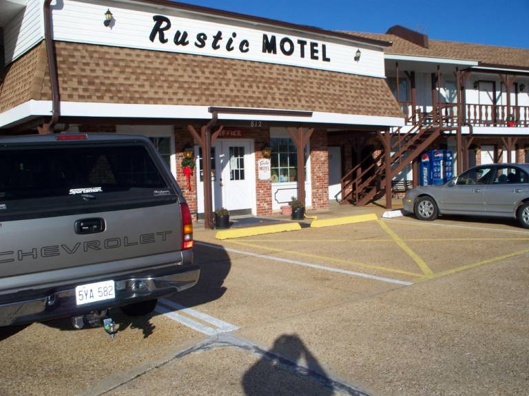 Rustic Motel Rolla in Rolla, MO
