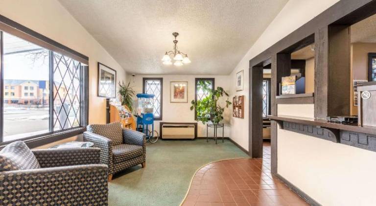 Rodeway Inn & Suites I-94 Kenosha — photo 4