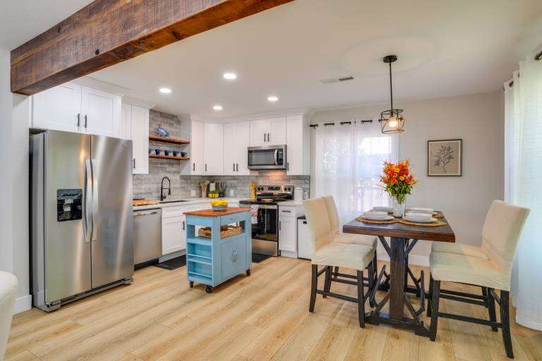 Downtown Modesto Gem! Updated Family Home — photo 2