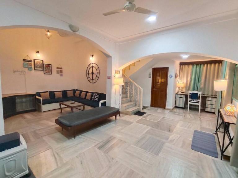 House Pilerne Industrial Estates