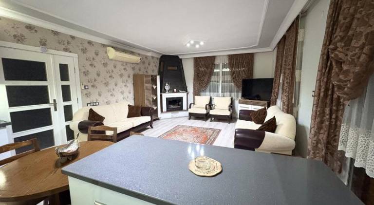 Fully equipped villa with private pool, hot tub & garden | Suitable for remote work | Dogs allowed — photo 2