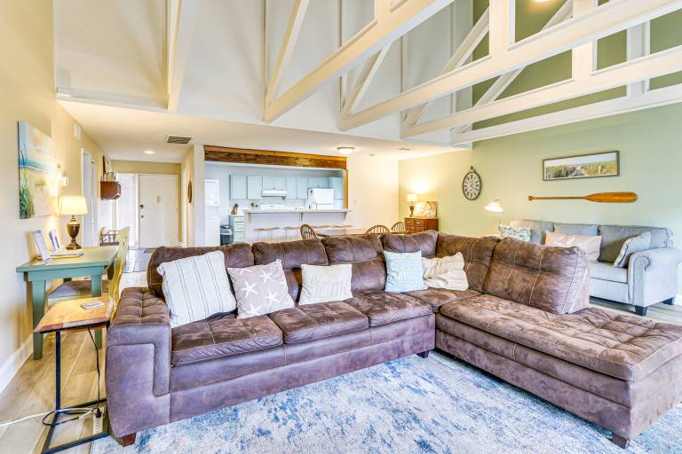 Pool Access + Pet Friendly: Condo in Hilton Head — photo 5