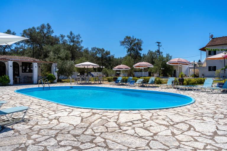 Apartment 'Alykes Family Resort Triple Room 1' with Balcony, Wi-Fi and Air Conditioning in Corfu