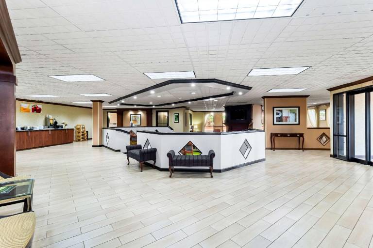 Quality Inn & Suites Florence Civic Center — photo 5
