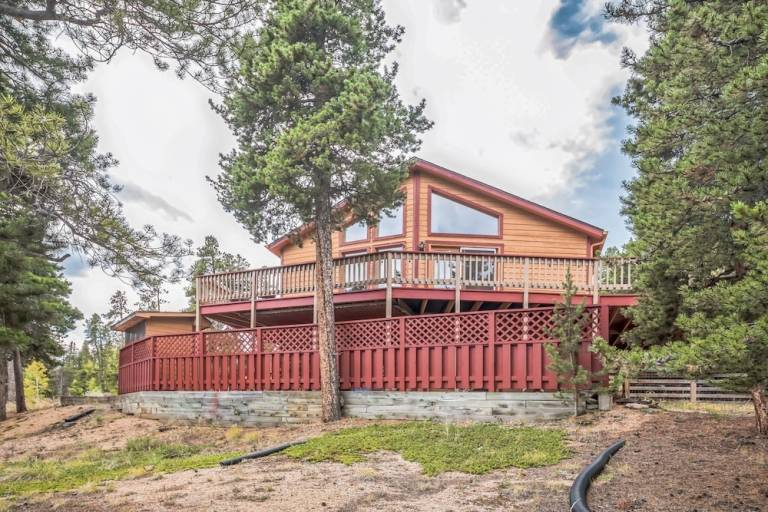 Cabin  Bailey