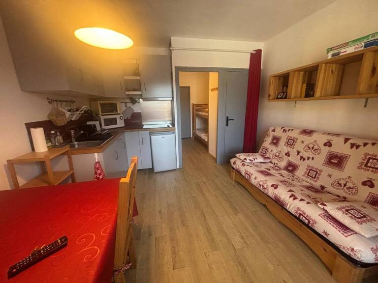 Studio cabin with elevator, ideal for couples or families, functional and well equipped — photo 5