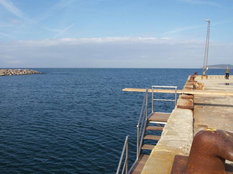 House with patio | Sea view — photo 2