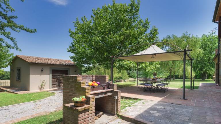Fully equipped ample villa with garden, barbeque & terrace | Pool view | Perfect for remote work | Pets are welcome — photo 5