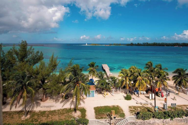 Courtyard by Marriott Nassau Downtown Junkanoo Beach