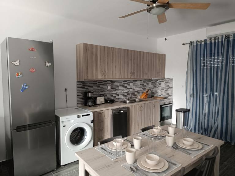 Apartament Charaki