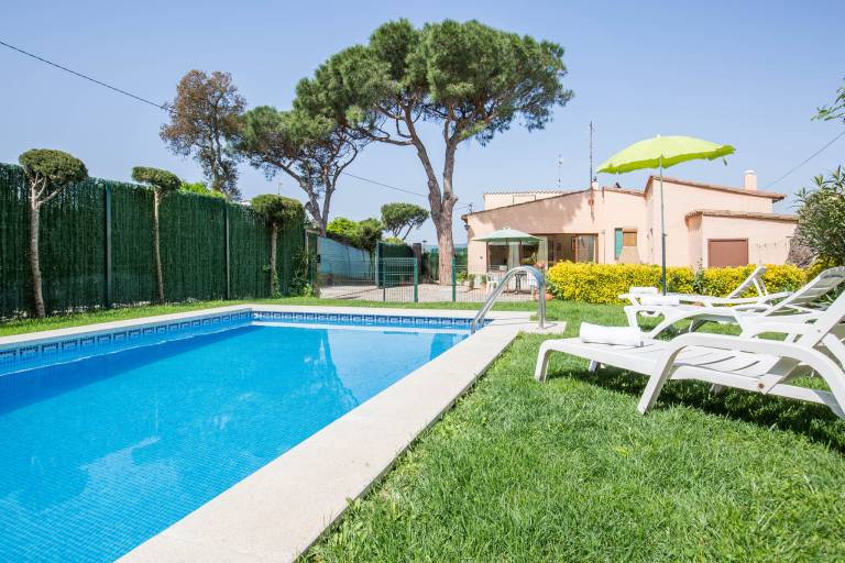 Villa  Esclanyà