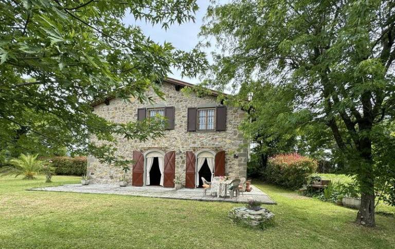 House  Pescia