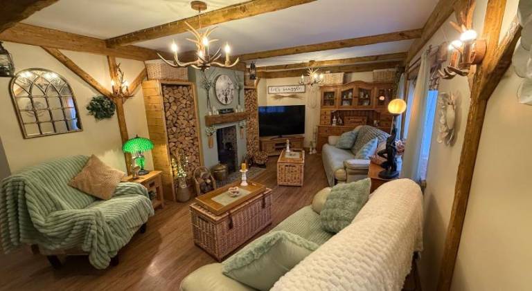 House with hot tub & garden | Pets are welcome — photo 2