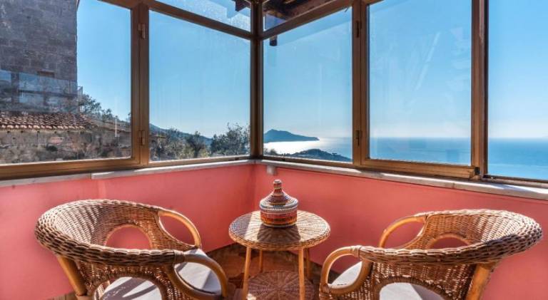 Vacation home with garden, terrace & grill | Pet-friendly — photo 4