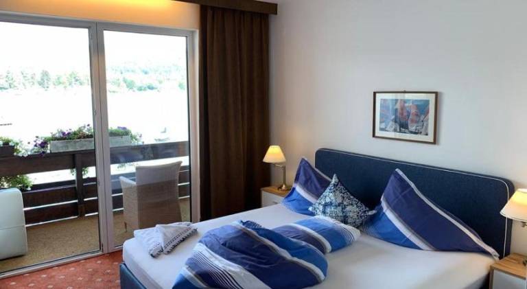 Hotel-Restaurant "Veldener Traumschiff" direkt am See in 2min im Zentrum — photo 2