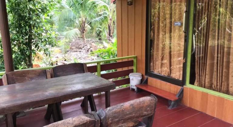 Apartment with barbecue & patio — photo 4