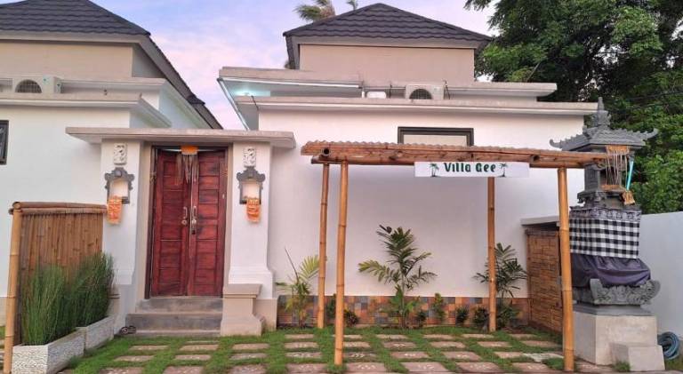 Villa  Amed Beach