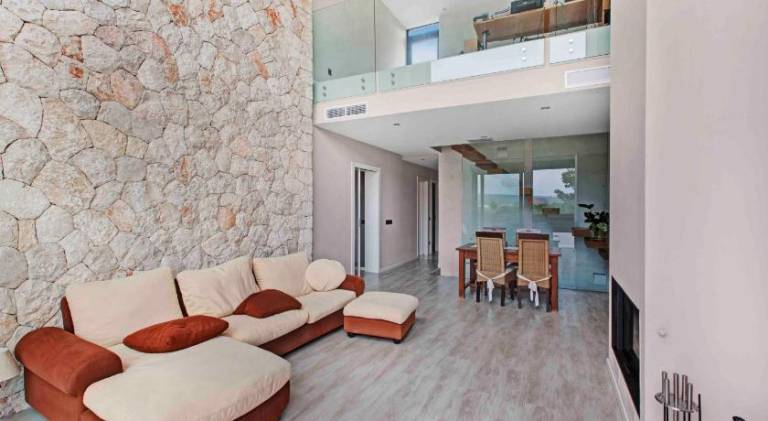 Fully equipped pleasant house with terrace, private pool & grill | Good for workation | Dogs allowed — photo 3