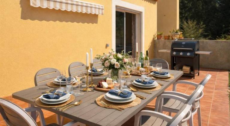 Fully equipped vacation home with patio, garden & BBQ | Dogs allowed in Martigues