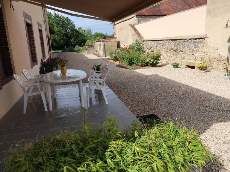 Renovated charming house with garden, air conditioning, Wi-Fi, pets allowed — photo 4