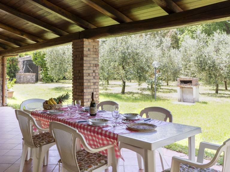 Vacation home with grill, yard & private pool | Dogs allowed — photo 4