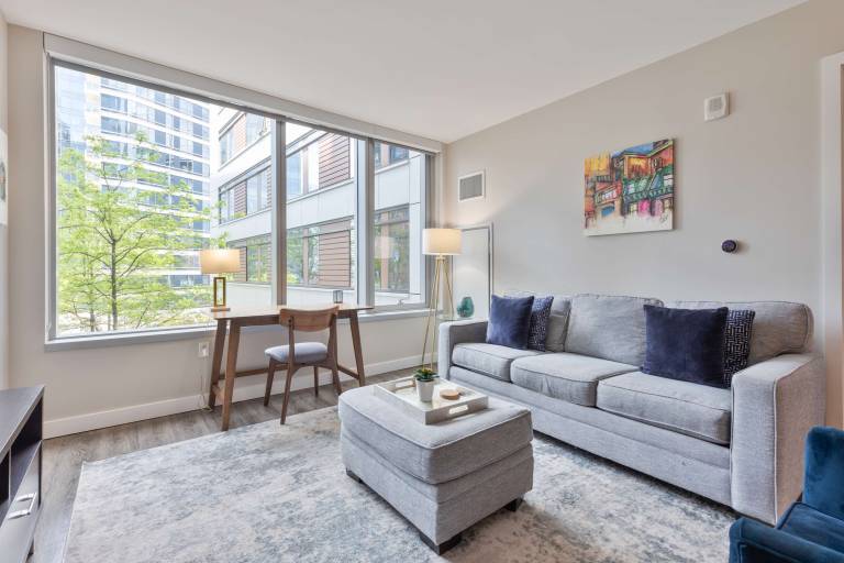 Rental apartment | Next to Long Wharf — photo 3