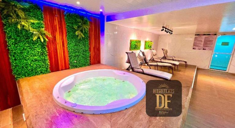 House with sauna, pool & hot tub — photo 3