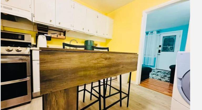 Charming vacation home | Pets allowed — photo 4