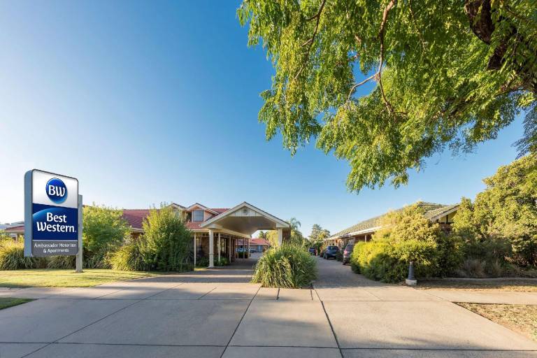 Best Western Ambassador Motor Inn and Apartments